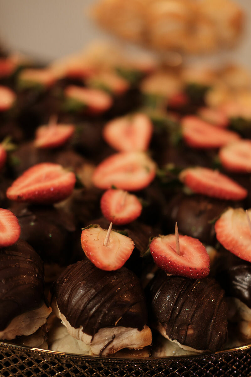 Foto Cobertura Fotográfica Oficial – Lançamento da Revista Papo de Madame 2026 por In Photo Foto Cobertura Fotográfica Oficial – Lançamento da Revista Papo de Madame 2026 por In Photo - Imagem 69