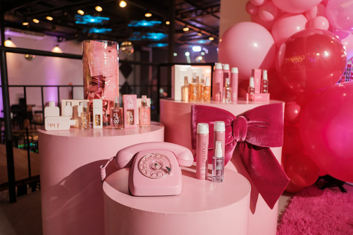 Foto Cobertura Fotográfica Oficial – Lançamento da Revista Papo de Madame 2026 por In Photo Foto Cobertura Fotográfica Oficial – Lançamento da Revista Papo de Madame 2026 por In Photo - Imagem 9