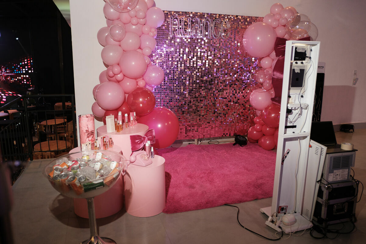 Foto Cobertura Fotográfica Oficial – Lançamento da Revista Papo de Madame 2026 por In Photo Foto Cobertura Fotográfica Oficial – Lançamento da Revista Papo de Madame 2026 por In Photo - Imagem 7