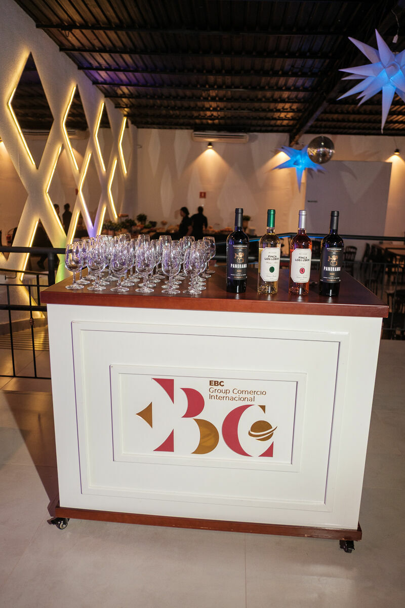 Foto Cobertura Fotográfica Oficial – Lançamento da Revista Papo de Madame 2026 por In Photo Foto Cobertura Fotográfica Oficial – Lançamento da Revista Papo de Madame 2026 por In Photo - Imagem 14