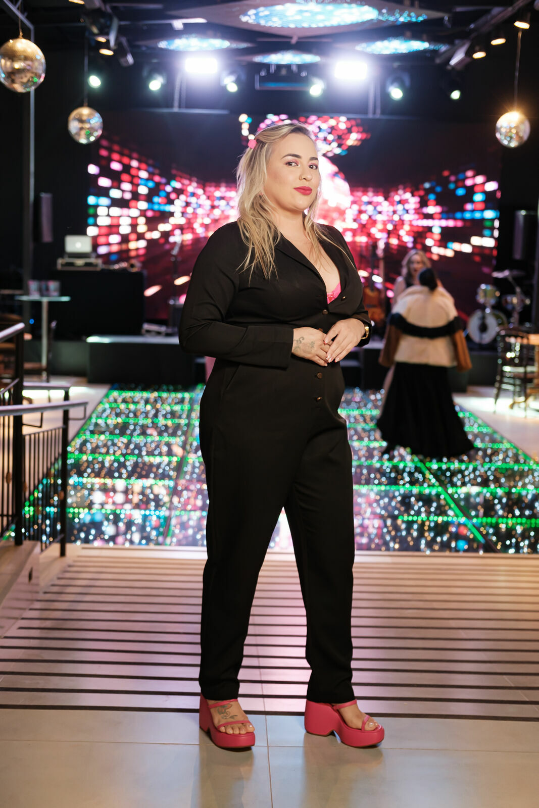 Foto Cobertura Fotográfica Oficial – Lançamento da Revista Papo de Madame 2026 por In Photo Foto Cobertura Fotográfica Oficial – Lançamento da Revista Papo de Madame 2026 por In Photo - Imagem 221