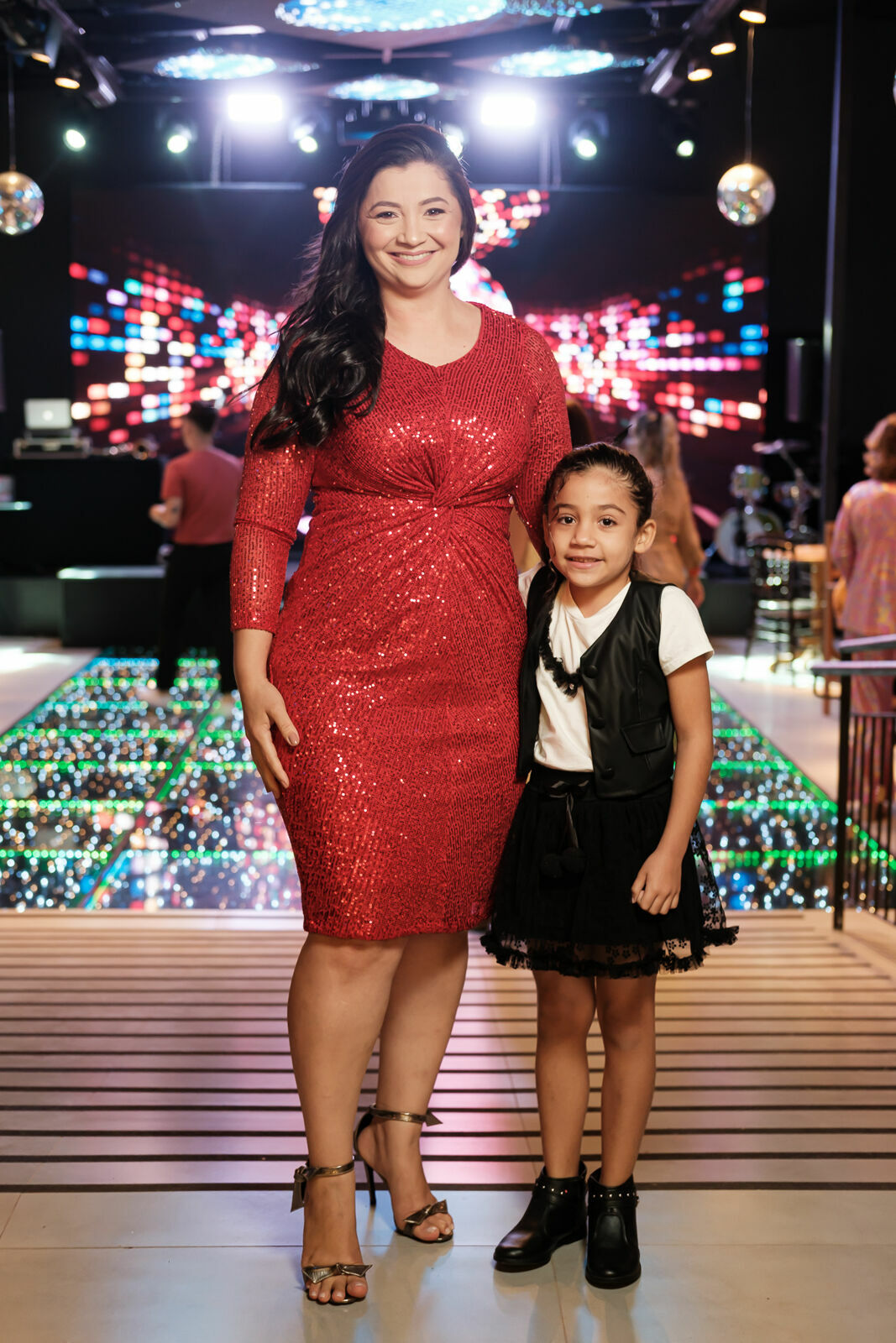 Foto Cobertura Fotográfica Oficial – Lançamento da Revista Papo de Madame 2026 por In Photo Foto Cobertura Fotográfica Oficial – Lançamento da Revista Papo de Madame 2026 por In Photo - Imagem 251