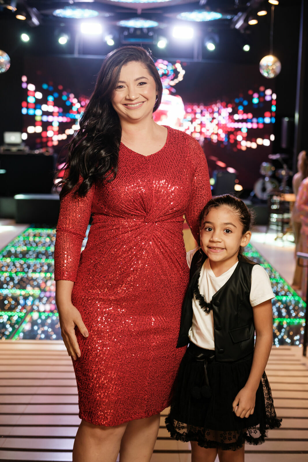 Foto Cobertura Fotográfica Oficial – Lançamento da Revista Papo de Madame 2026 por In Photo Foto Cobertura Fotográfica Oficial – Lançamento da Revista Papo de Madame 2026 por In Photo - Imagem 245